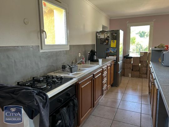 Location Maison 4 pièces 83m² VINSOBRES 26110 - Photo 1