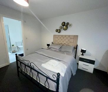 Studio to rent - Photo 5