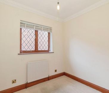 4 bedroom house to rent Millers Close, Rushden, Northamptonshire, NN10 - Photo 5