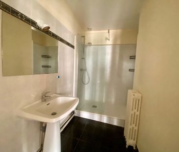 Location Appartement 5 pièces 143m² ORLEANS 45000 - Photo 6