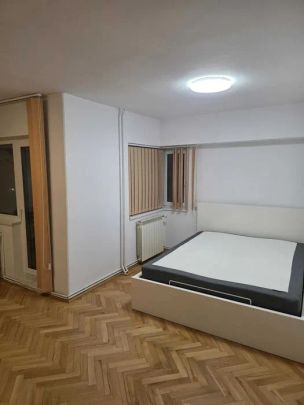 Inchiriez apartament 2 camere, mutat imediat - zona Simion Barnutiu Timisoara - Fotografie 1