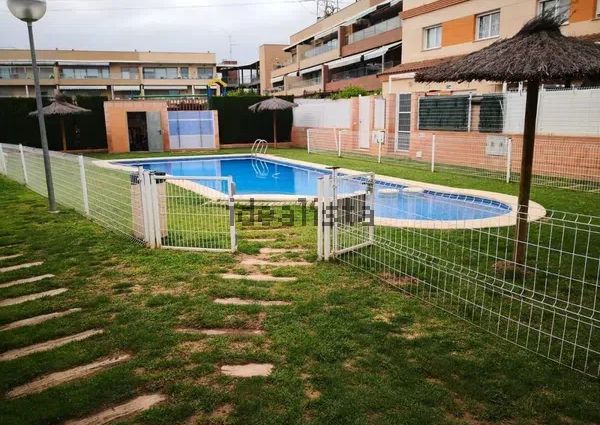 Alquiler de chalet adosado en San Antonio de Benagéber