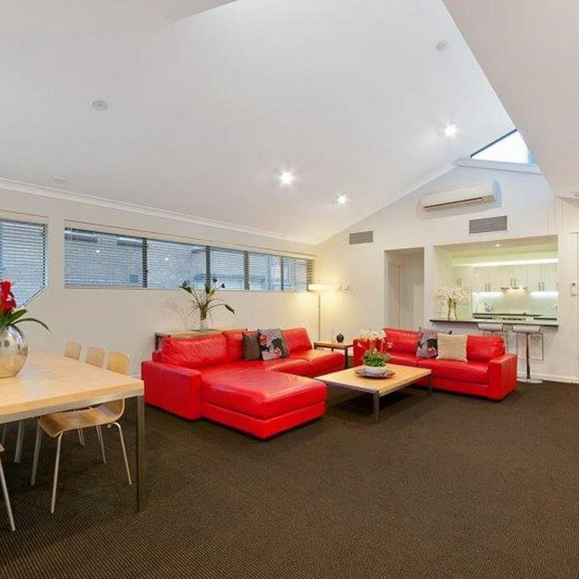 Fully Furnished Modern and Spacious Three Bedroom Apartment - Inspect via Appointment - Photo 1