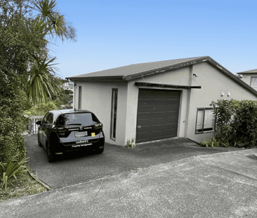 Stand Alone Townhouse in Hillcrest - Photo 2