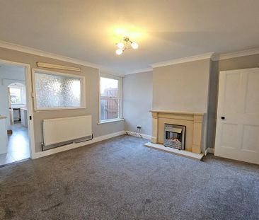 2 bedroom semi-detached house to rent - Photo 2