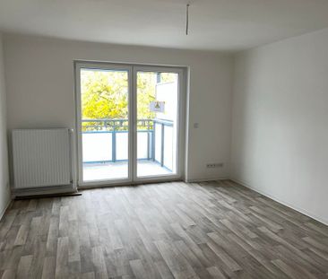 Große 3-Raum-Wohnung mit zwei Balkonen - Foto 1