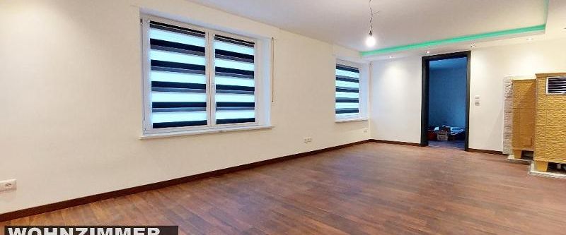 neu saniert, mit Garage und Terrasse und Lichtkonzept - Photo 1