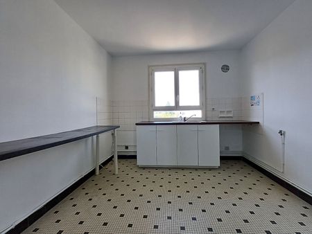 Location Appartement 2 pièces 68m² TOURS 37000 - Photo 4