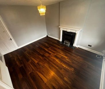 3 bed Semi-Detached - To Let - Photo 6