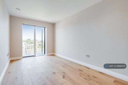 2 bedroom flat to rent - Photo 4