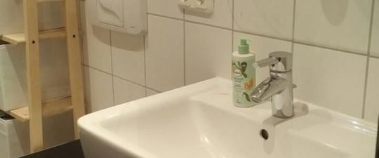 Schöne, voll möblierte 2-Zimmer-Wohnung mit Balkon in Leipzig - Photo 1