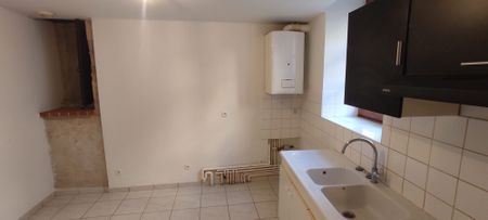 Location Maison 5 pièces 107m² ARGENTON SUR CREUSE 36200 - Photo 5