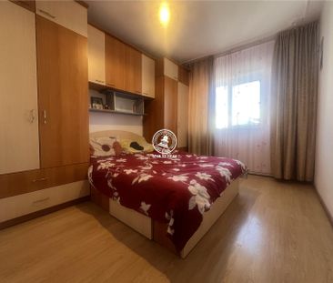Apartament de închiriat cu 3 camere, decomandat, zona Canta - Photo 3