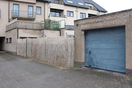 Appartement met tuin en garage. - Photo 3