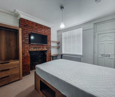 5 bedroom house to rent - Photo 2