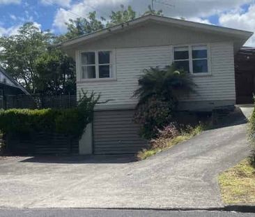 Warm, Inviting Home Perfect for Families - Photo 5