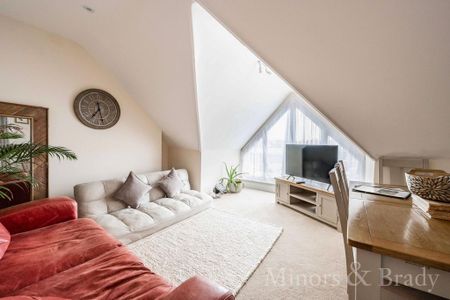 2 bedroom flat to rent - Photo 3