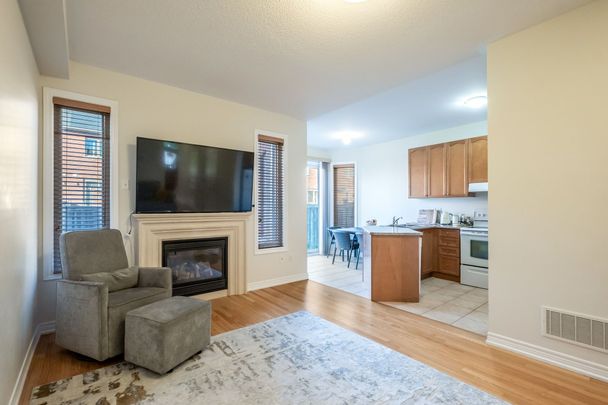 For Lease - 8 Stookes Crescent, Richmond Hill, Ontario - Photo 1