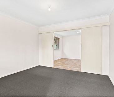 Modern 3-Bedroom Townhouse Close to University and CBD - Photo 5