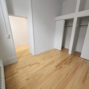 1 CH - 1 SDB - Montréal - $1,245 /mo - Photo 2