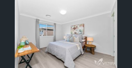 Exquisite 5 Bedroom Family Home in Box Hill For Rent - Photo 4