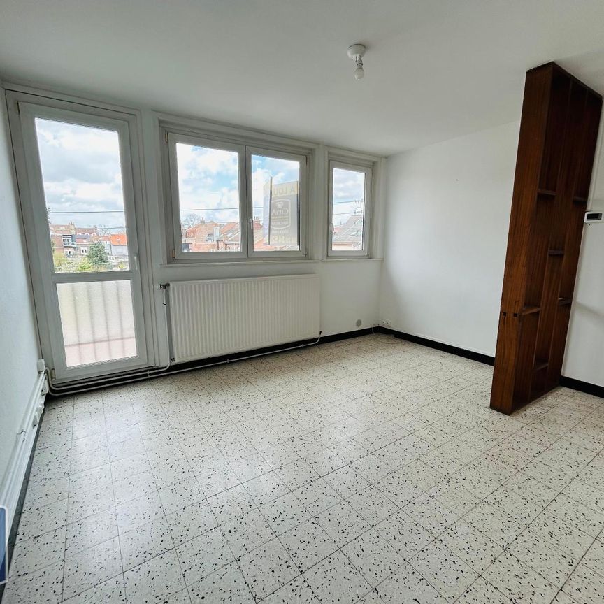 Location Appartement 2 pièces 38m² MONS EN BAROEUL 59370 - Photo 1