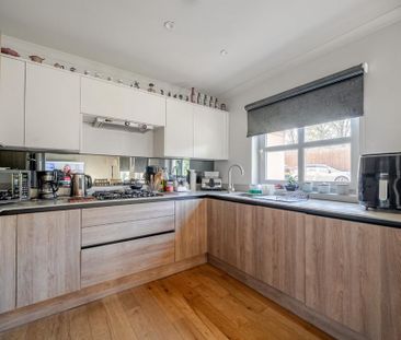 2 bedroom flat to rent - Photo 6