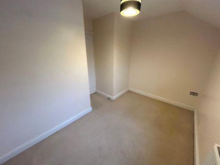 2 bedroom semi-detached house to rent - Photo 3