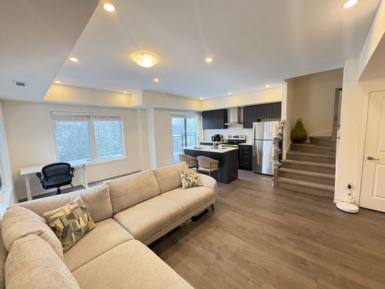 For Lease - 56 Elizabeth Street Unit# 1406, Richmond Hill, Ontario - Photo 1