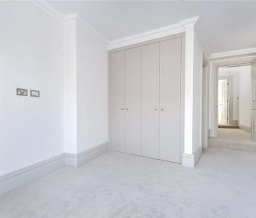 2 bedroom mews to rent - Photo 6