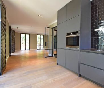 High-End Einfamilien-Stadthaus mit 3 Schlafzimmern, 2 Bädern und Sa... - Photo 4