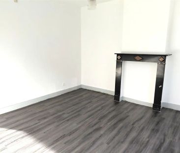 TE HUUR: Gesloten bebouwing met 2 slaapkamers in het centrum van He... - Foto 4
