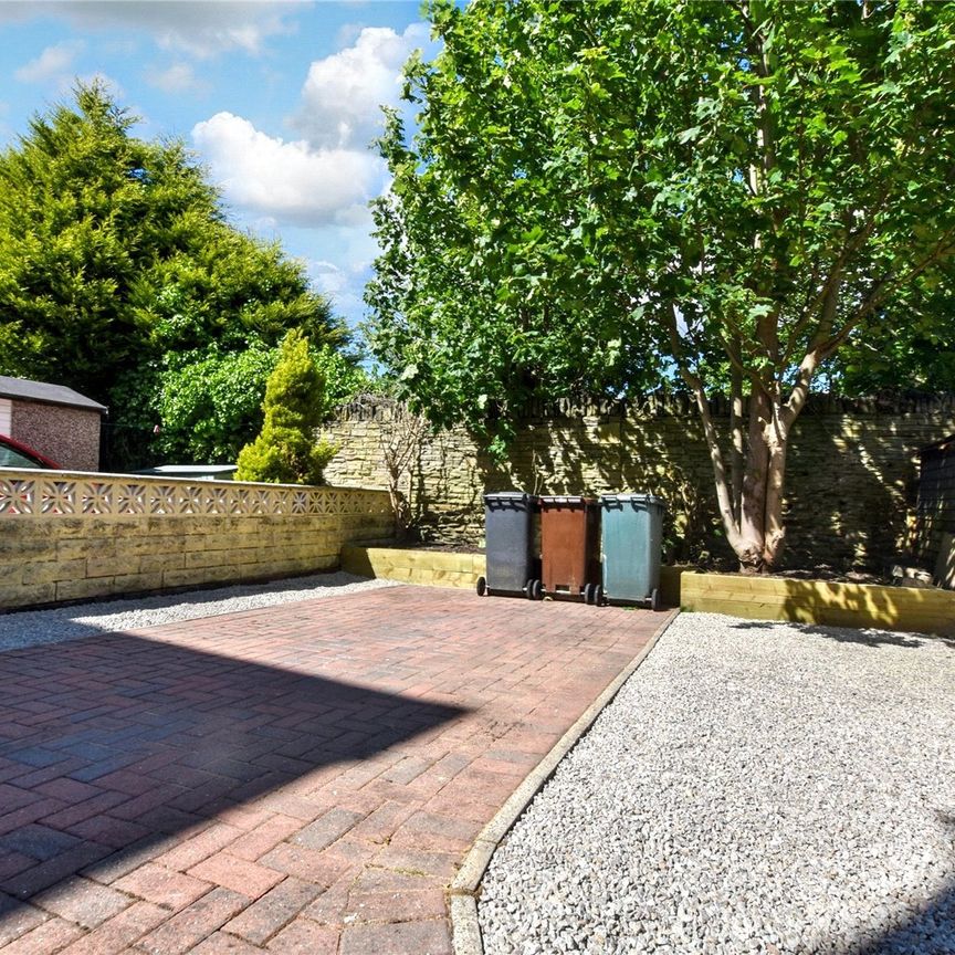 77, Wakefield Road, Gildersome, Morley, Leeds, LS27 7HH - Photo 1