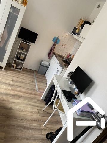 A LOUER STUDIO ST AGNE 395 €cc / 15 m² / PROCHE METRO - Photo 3