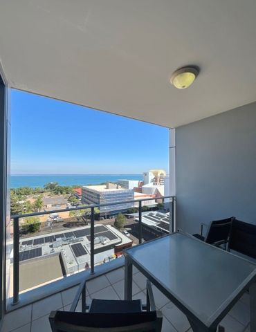 ONE BEDROOM FURNISHED UNIT! - Photo 3