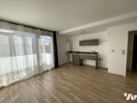 LOOS - rue des Temps Modernes - Type 2 d'environ 42m² avec balcon et parking - Photo 4