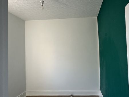 3 bedroom end of terrace, Darlington - Photo 2