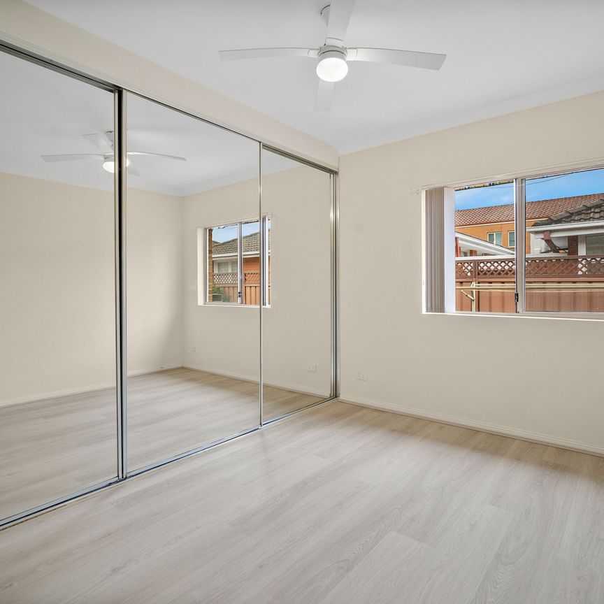 A Perfect Blend of Comfort, Style and Convenience - Photo 1