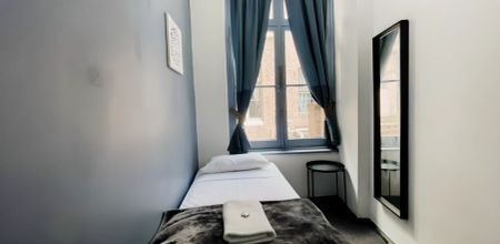 Small Single Room - Photo 4