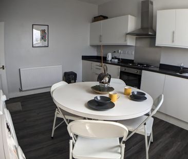 1 Bed Terraced House, Streatham High Road, SW16 - Photo 4