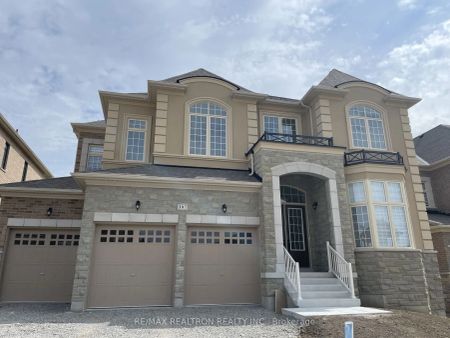 Detached Home For Lease | N9258841 - Photo 4
