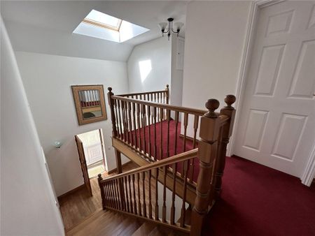 3 bedroom detached house to rent - Photo 2