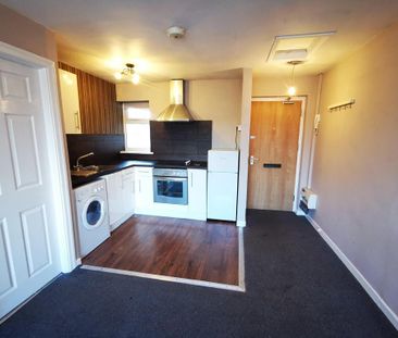 1 bedroom flat to rent - Photo 2