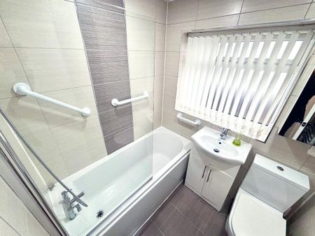 4 bedroom bungalow to rent - Photo 3