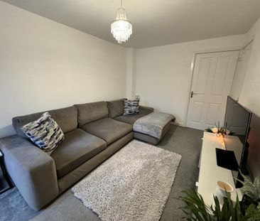 2 bedroom end of terrace house to rent - Photo 2
