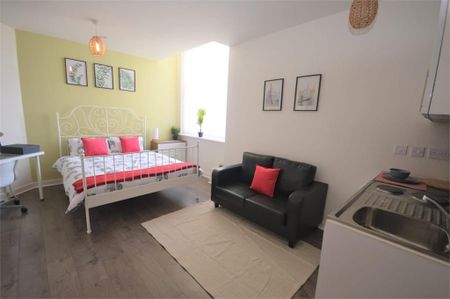 Studio to rent - Photo 2