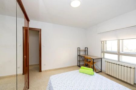 Piso de alquiler en Calle Calle Pintor Francisco Pradilla, Pajaritos - Foto 2