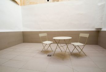 Apartamento amueblado con dos dormitorios, patio, Plaza del Cuadrado Palma