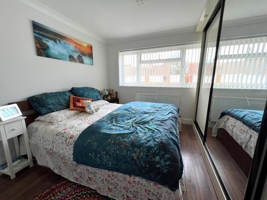 3 bedroom semi-detached house to rent - Photo 1