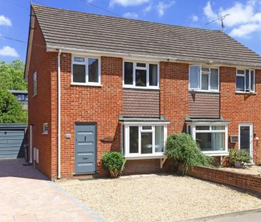 3 bedroom semi-detached house to rent - Photo 1